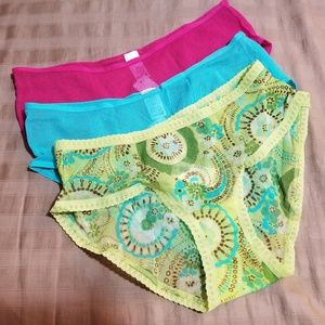 NWT, Gap Ultra Low Rise Hipster Lot